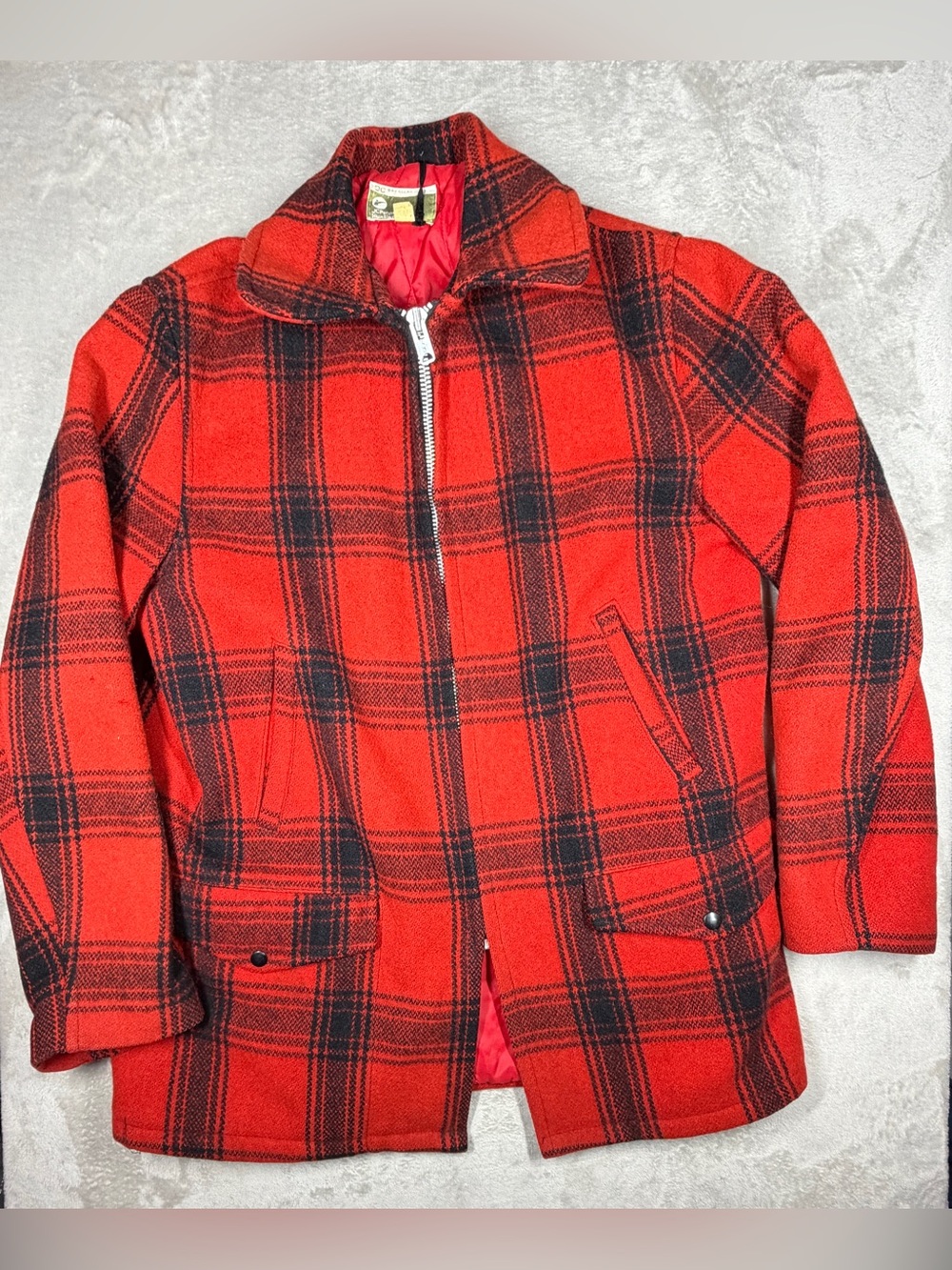 Vintage 1960s JC Penney Men’s Buffalo Plaid Red Black Zip Front Hunting Coat 44